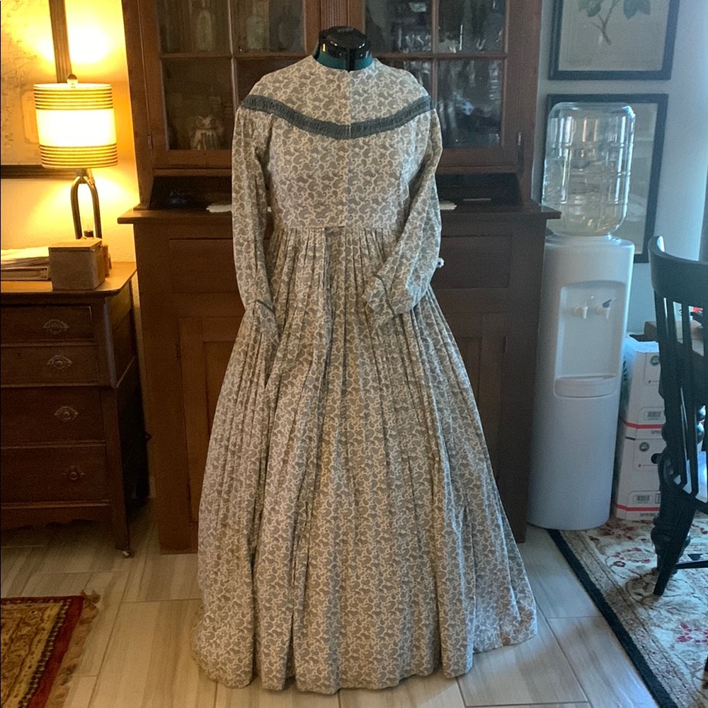 Victorian Civil War Cotton Day Dress
